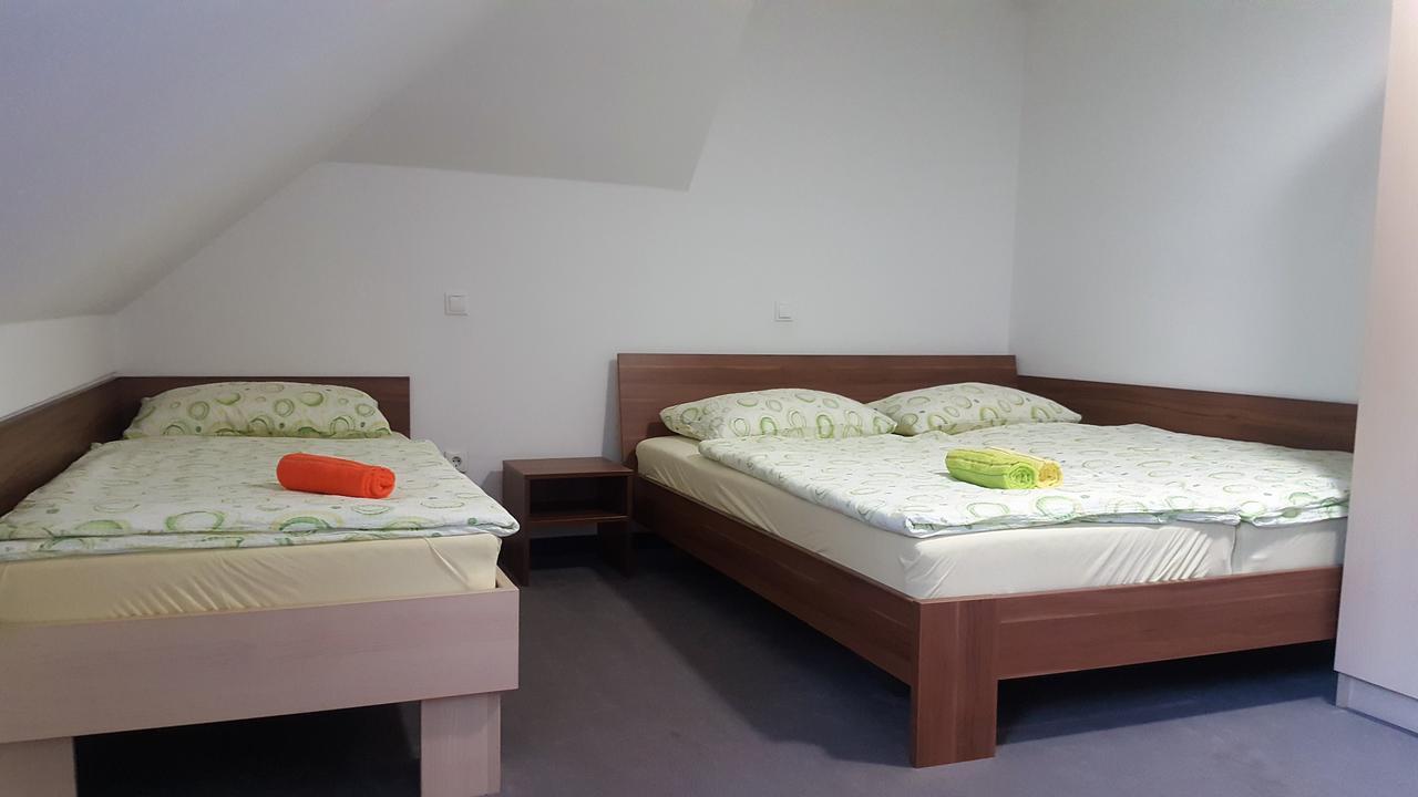 Hotel & Hostel Marenberg Radlje Radlje ob Dravi Екстериор снимка