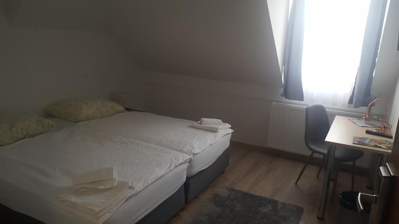 Hotel & Hostel Marenberg Radlje Radlje ob Dravi Екстериор снимка
